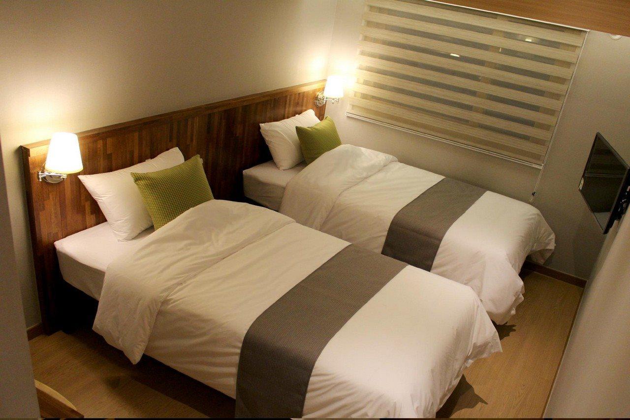 Hostel Cleo Seoul Hongdae Zewnętrze zdjęcie