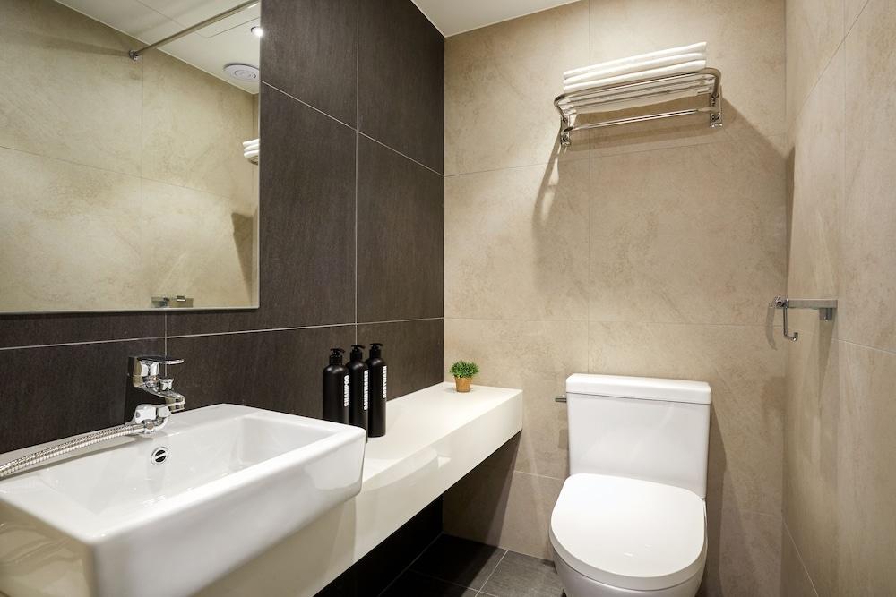 Hostel Cleo Seoul Hongdae Zewnętrze zdjęcie