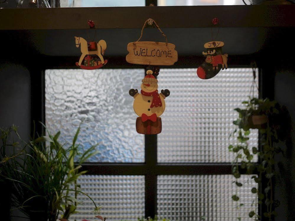 Hostel Cleo Seoul Hongdae Zewnętrze zdjęcie
